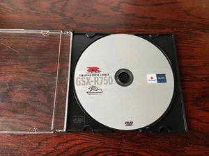 Suzuki GSX R750 model line motorcycle press kit - new model CD-ROM - Picture 1 of 2
