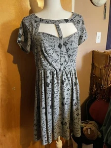 DC Comics Suiside Squad Harley Quinn GRAFITTI Relationship DRESS NWT Medium - Picture 1 of 11