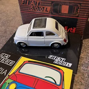 Vintage Polistil Fiat 500L White Boxed With Display Stand And Booklet (Italian) - Picture 1 of 6