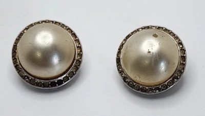 Vtg Marvella Silver Tone W Faux Pearl  RhinestonesClip On Earrings 13/16" - Image 1 of 4
