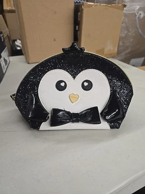 Betsey Johnson 企鹅化妆包闪光圆顶袋旅行化妆盒 — 第 1/4 张图片