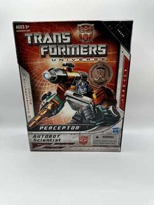 Transformers Universe Exclusive 25th Anniversary Commemorative Edition PERCEPTOR - Image 1 of 3