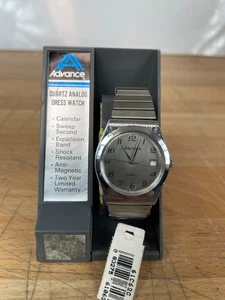 Orologio elegante analogico vintage Advance quarzo NOS con etichetta supporto e documenti - Foto 1 di 7