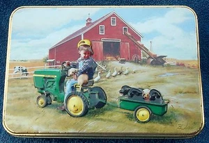 Smith & Wesson John Deere Tractor Ride Knife & Tin - Picture 1 of 3