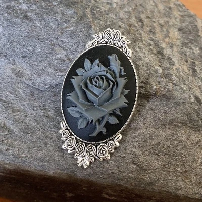 Gray Grey Rose Cameo Brooch Pin, Antiqued Silver Vtg Victorian Christmas Gift - Image 1 of 4