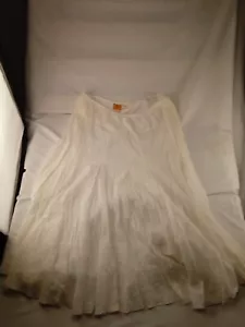 Mujer Rubí RD. Falda Blanca Talla 16 - Imagen 1 de 2