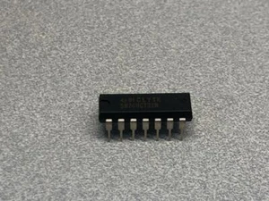 Texas Instruments Buffer SN74HCT32N *Lot of TWO* - Picture 1 of 1