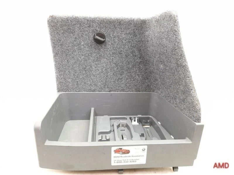 BMW 335i 335xi 328xi 328i E90 2011 sedán cubierta de batería sin herramientas 51477070520 Foto 1 de 4