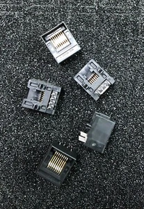 MOLEX 95001-2881 Modular Connector JACK 8P8C R/A UNSHLD **NEW** Qty.5 - Picture 1 of 1