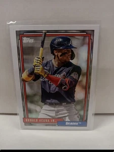 2021 Topps Update 1992 Redux Ronald Acuña Jr. #T92-6 Atlanta Braves - Picture 1 of 2