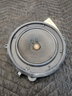 Altavoz trasero conductor Audi S4 2004-2005 OEM Foto 1 de 2