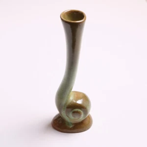 VINTAGE FRANKOMA POTTERY #31 SNAIL BUD VASE GREEN/BROWN EUC - Picture 1 of 3
