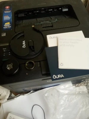 Oura Ring Size 10 Black JZ75-0125-10 With Charger - Image 1 of 4