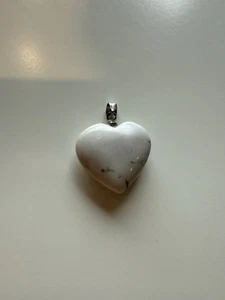 Herzanhänger Howlith - Bild 1 von 4