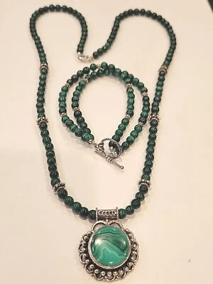 IMPRESIONANTE CONJUNTO DE COLLAR Y PULSERA DE MALAQUITA CON CUENTAS DE PLATA DE LEY 925 VINTAGE Foto 1 de 4