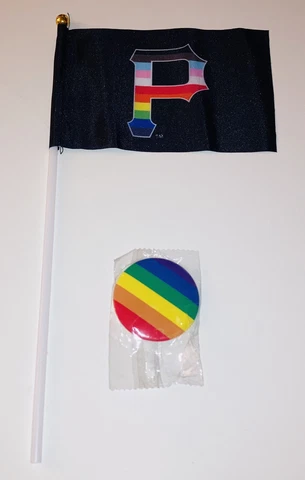 BRAND NEW PITTSBURGH PIRATES PRIDE FLAG & LGBT BUTTON LOT RARE! Cover