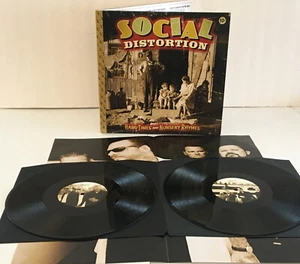 SOCIAL DISTORTION Hard Times 2LP Vinyl DOPPELSCHALLPLATTE mit 2-seitigem Poster - Bild 1 von 3