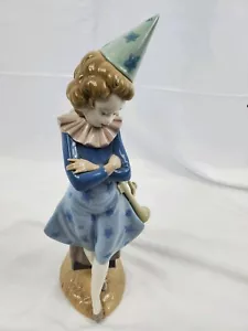 Lladro Clown Girl With Trumpet Sitting On Box Made In Spain Approximately 13" - Picture 1 of 7