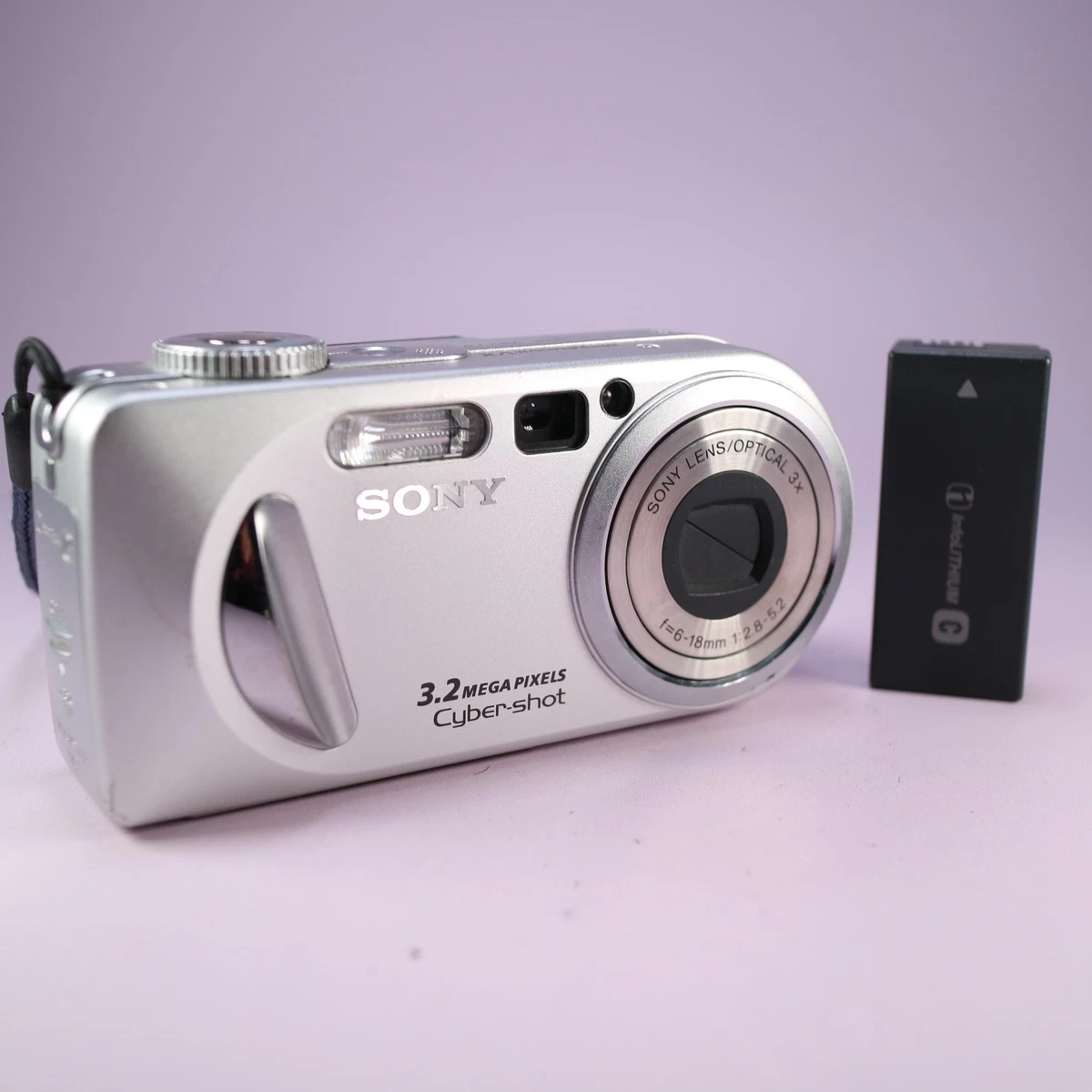 SONY サイバーショット DSC P7. P8