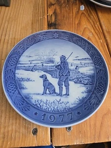 vintage royal copenhagen Collectors Plate 1977 - Picture 1 of 2