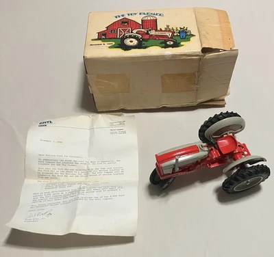 Ertl 1986 1/16 Ford 961 Tractor Toy Farmer Edition with box - Image 1 of 4