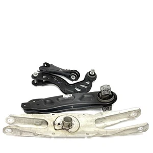 X156 MERCEDES 2018 GLA250 REAR LEFT LOWER CONTROL ARM SET 4 OEM - Picture 1 of 13