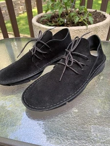 Clarks Origin Sneaker Casual Shoes Black Women's 10 M Lace Up Low Top Suede New - Picture 1 of 9