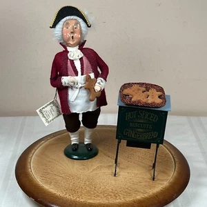 Byers Choice Caroler 1996 Cries Of London Gingerbread Man Vendor Cart Hang Tag - Picture 1 of 9