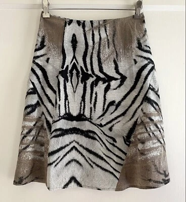 Mini-saia Roberto Cavalli Just Tiger estampa animal tamanho 42 - Imagem 1 de 4