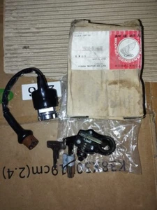 Nuevo Antiguo Stock Honda CB350 CB750 Kit Interruptor Juego de Llaves 35010-341-672 - Imagen 1 de 8