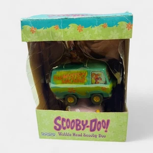 Scooby Doo Bobble Head 2002 Wobble Head On Mystery Machine De colección NUEVO EN CAJA - Imagen 1 de 8
