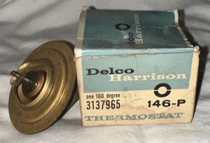 Genuine GM OEM NOS 160 DEGREE THERMOSTAT 3137965 - Picture 1 of 4