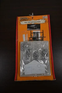 Chooch Enterprises 9111 HO Scale 1930's Service Station - Picture 1 of 2