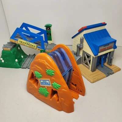 Thomas & Friends Take Along Sodor Drawbridge, Waterfall, Wash. Train Track  2007 - Image 1 of 4