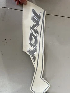 Nuevo de Lote Antiguo Original Polaris 2014 Indy 120 Derecha Indy Hood Calcomanía 7179194 - Imagen 1 de 2