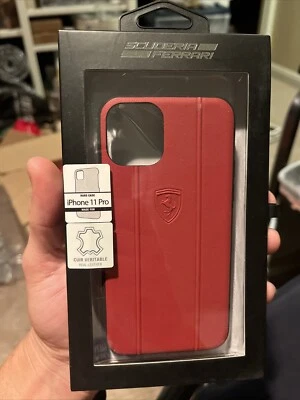 Funda Rígida Oficial Ferrari Rojo Car Racing iPhone 11 Pro Foto 1 de 2