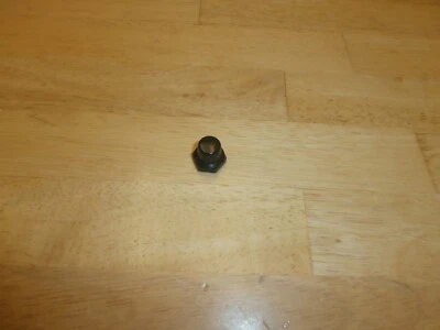 PUSH BUTTON DUST BOOT 15/32 X 32 THREAD, PHILMORE 30-1400B