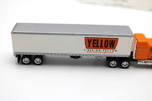 Matchbox Collectibles Yellow Freight Systems MACKCH600 Tractor Trailer DYM3801O - Bild 1 von 20