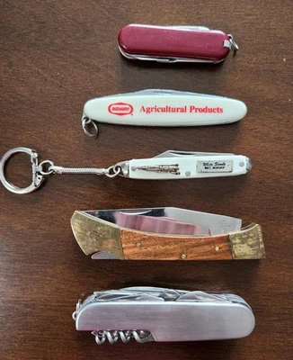 Lote de cuchillos vintage con multiherramienta de acero inoxidable Foto 1 de 2