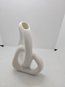 Vaso moderno astratto in ceramica, arredo casa stile nordico - Foto 1 di 5
