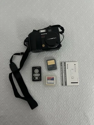 Olympus Comedia Digital Camera C4040 Zoom PartsOnly - Image 1 of 4