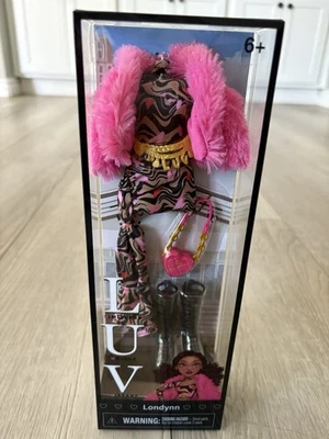 LUV Limitless Unique Vibrant Londynn Fashion Pack & Accessories Doll Clothes New - Image 1 of 3