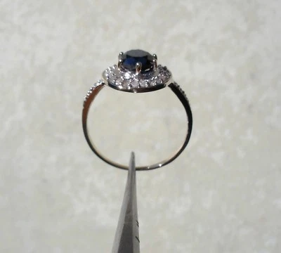 Diamante negro de oro blanco de 10 k de 1,40 quilates con detalles de diamantes talla 7 Foto 1 de 4