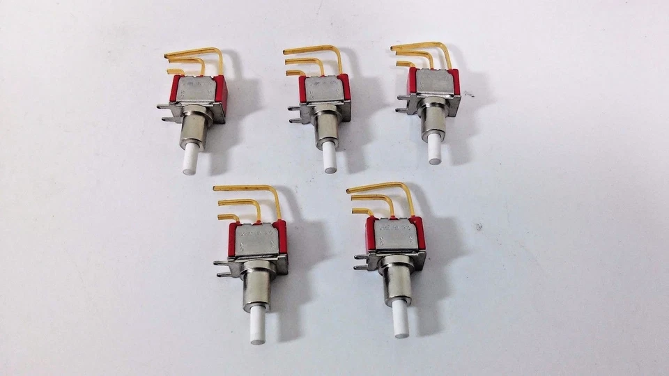 5 Pcs C&K Switch Pushbutton SPST On-(On)0.4 VA MAX Heavy Duty 3 Gold Pins - Image 1 of 4