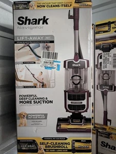 Shark Navigator Upright Vacuum Cleaner with Self-Cleaning Brushroll, CU530 - Picture 1 of 2