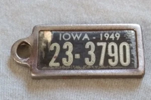 Vintage 1949 Iowa Disabled American Veterans License Plate Shaped Fob. - Picture 1 of 12