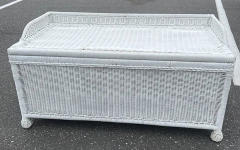 Vintage White Wicker Rattan Chest Trunk Storage Mid Century Boho Shabby Chic Cover