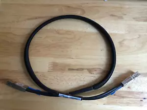 HP ARUBA J9735A 2920 1.0M STACKING CABLE - Picture 1 of 3