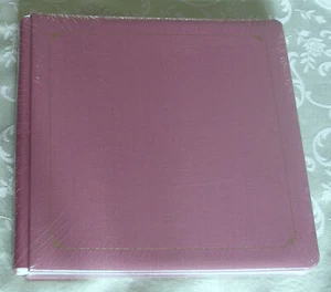 Creative Memories 12 X 12 Mulberry Scrapbook Album with Gold Trim - Picture 1 of 2