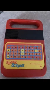 Texas Instruments Speak & Spell fehlende Rückseite - getestet und funktioniert ohne Adapter - Bild 1 von 4